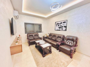 Pretty Apartment with a pool in Gueliz , Parking